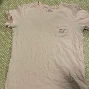 Vineyard vines t shirt